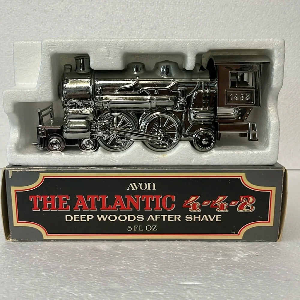 Vintage MIP Avon The Atlantic 4-4-2 Deep Woods After Shave.